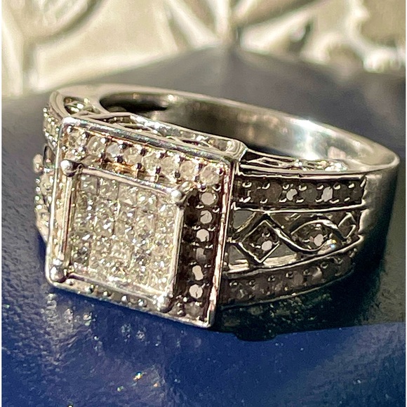 SJ 925 Square Princess Cut Diamond Ring - Picture 7 of 11